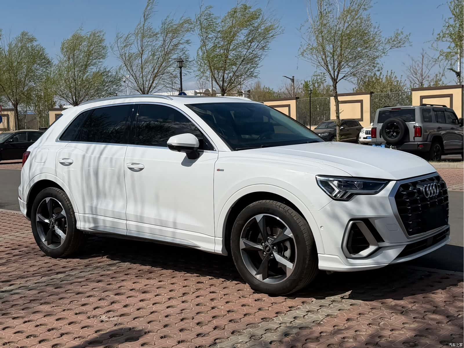 Audi Q3, 2022 3