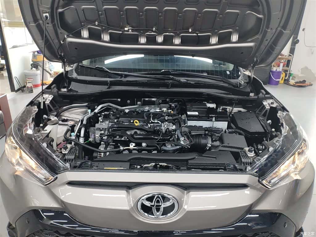 Toyota Frontlander, 2023 20