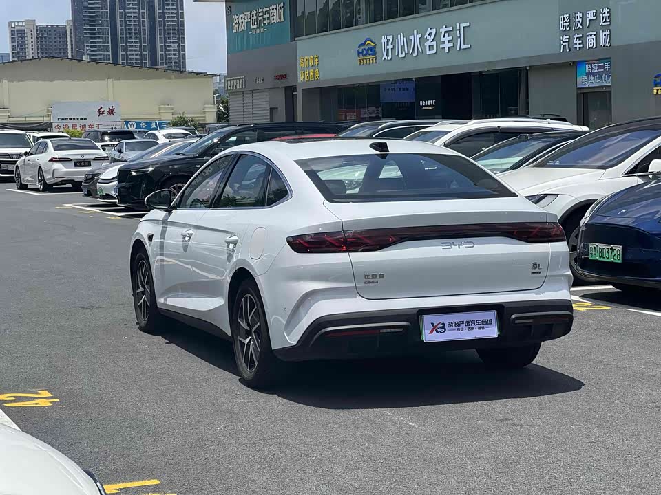 BYD Qin L BYD Qin L