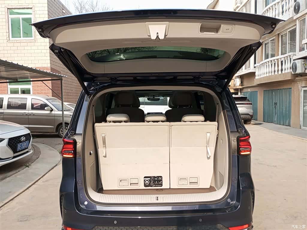 Roewe iMAX8, 2023 15