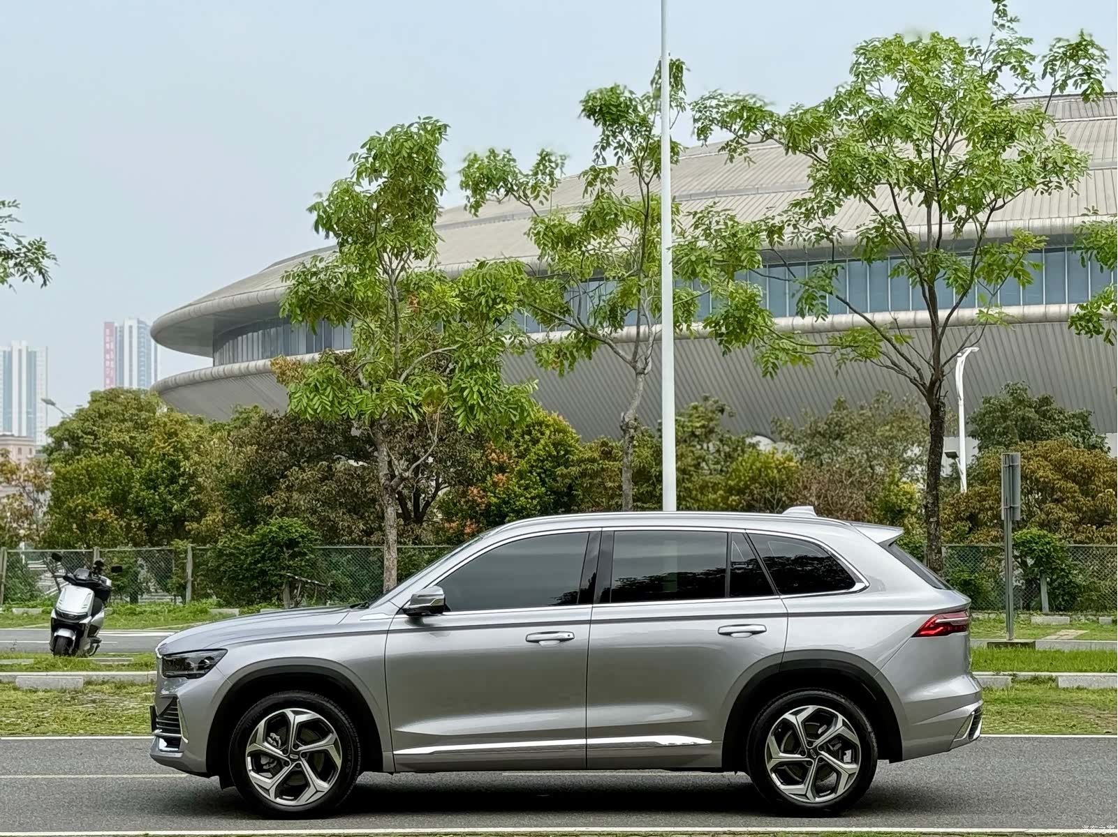 Geely Xingyue L, 2024 все фото