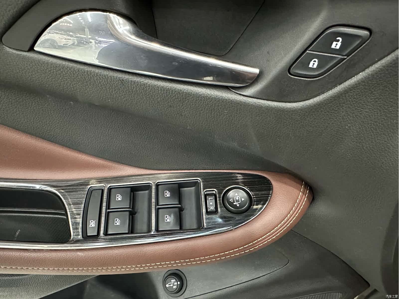Buick Envision Plus, 2020 21