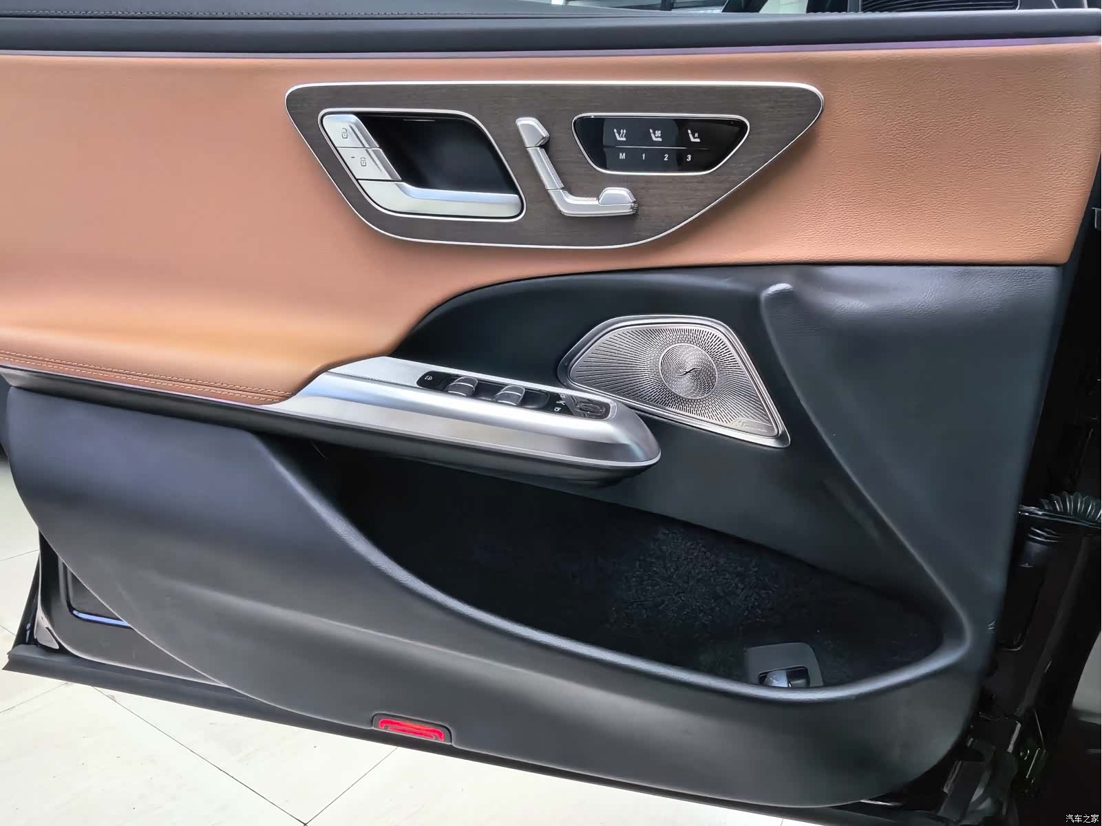 Mercedes-Benz E-Class, 2024 20