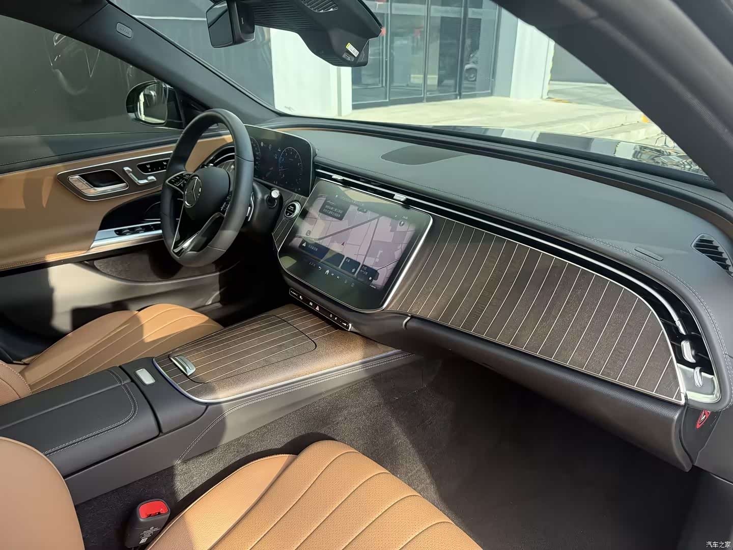 Mercedes-Benz E-Class, 2024 12