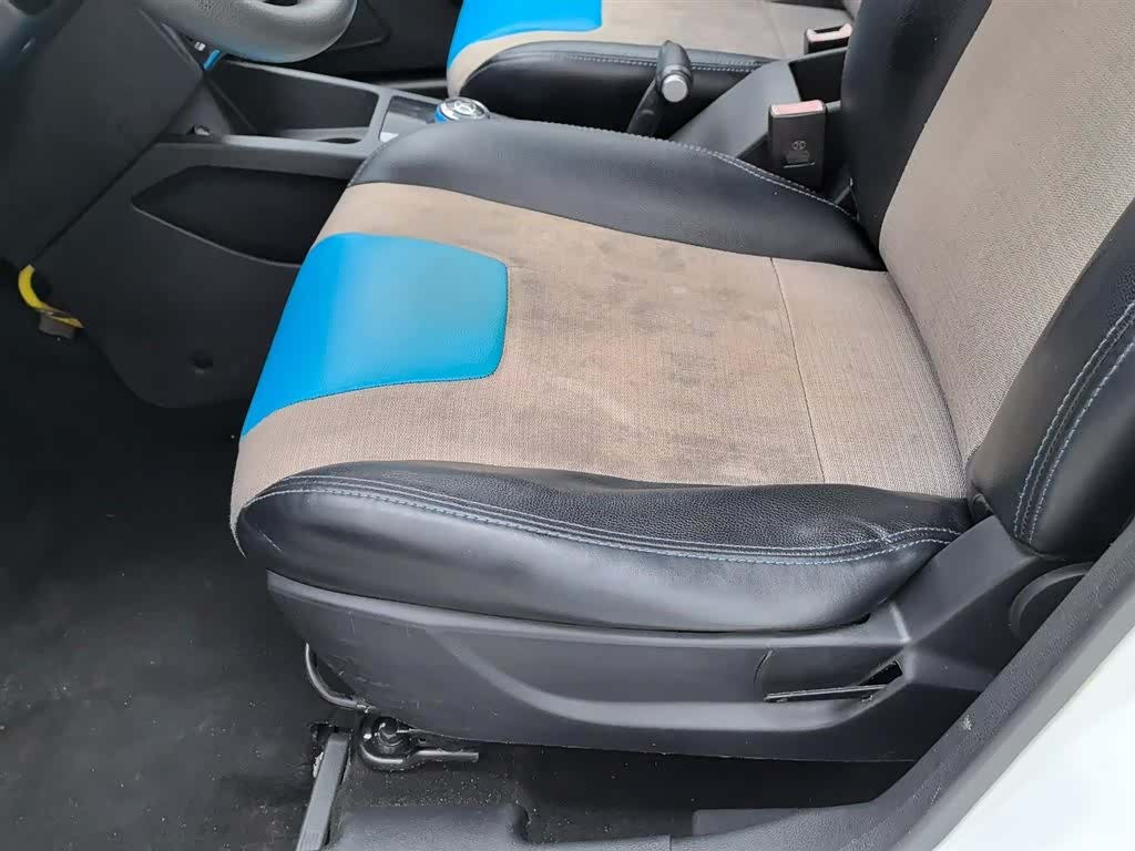 BAIC EC220, 2018 16