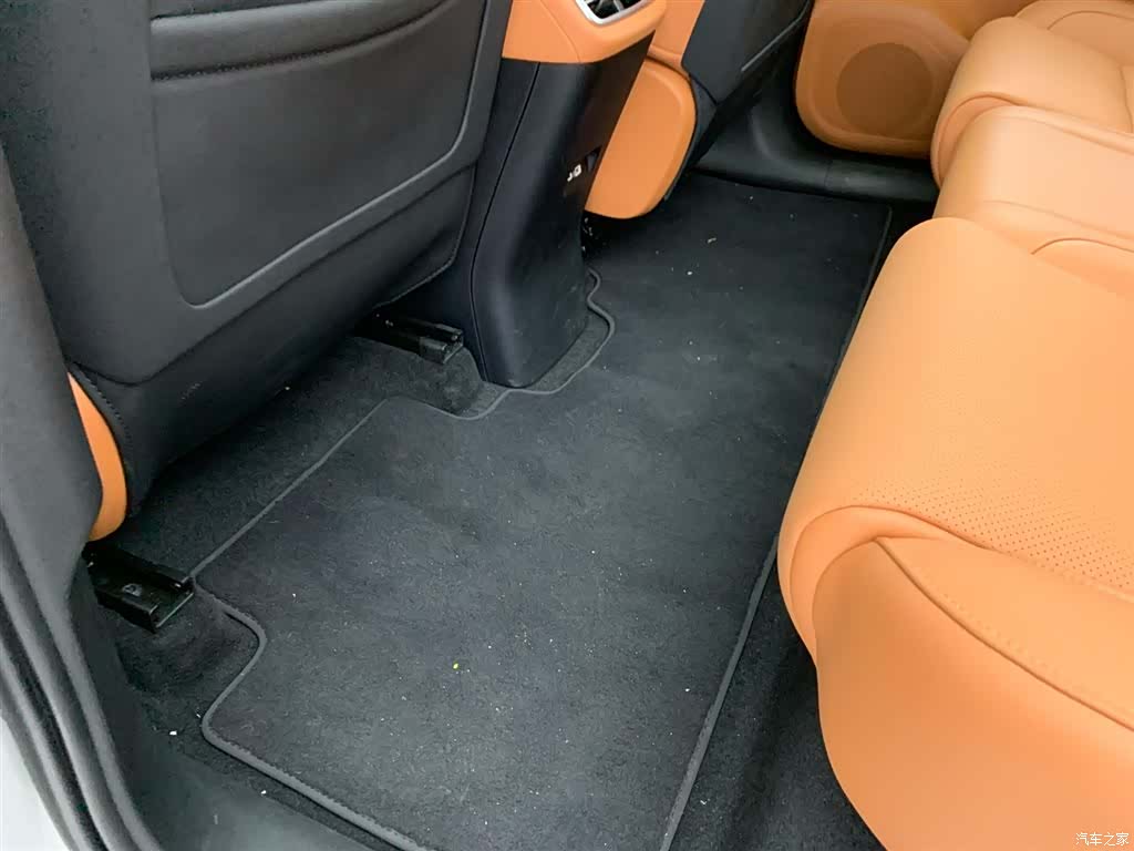 Leapmotor C10, 2025 28