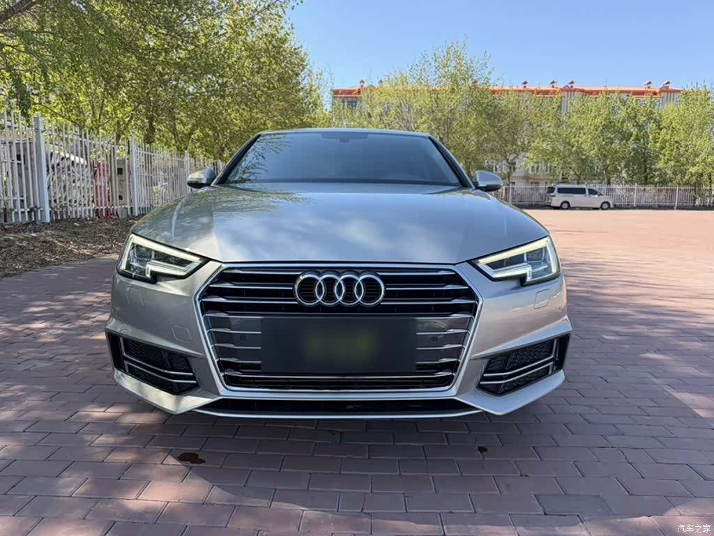 Audi A4L, 2020 3