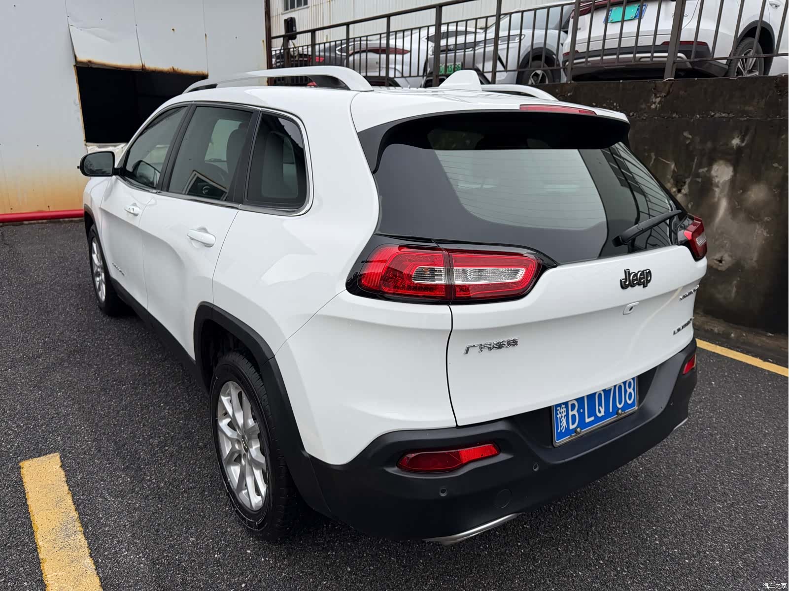 Jeep Cherokee, 2018 4