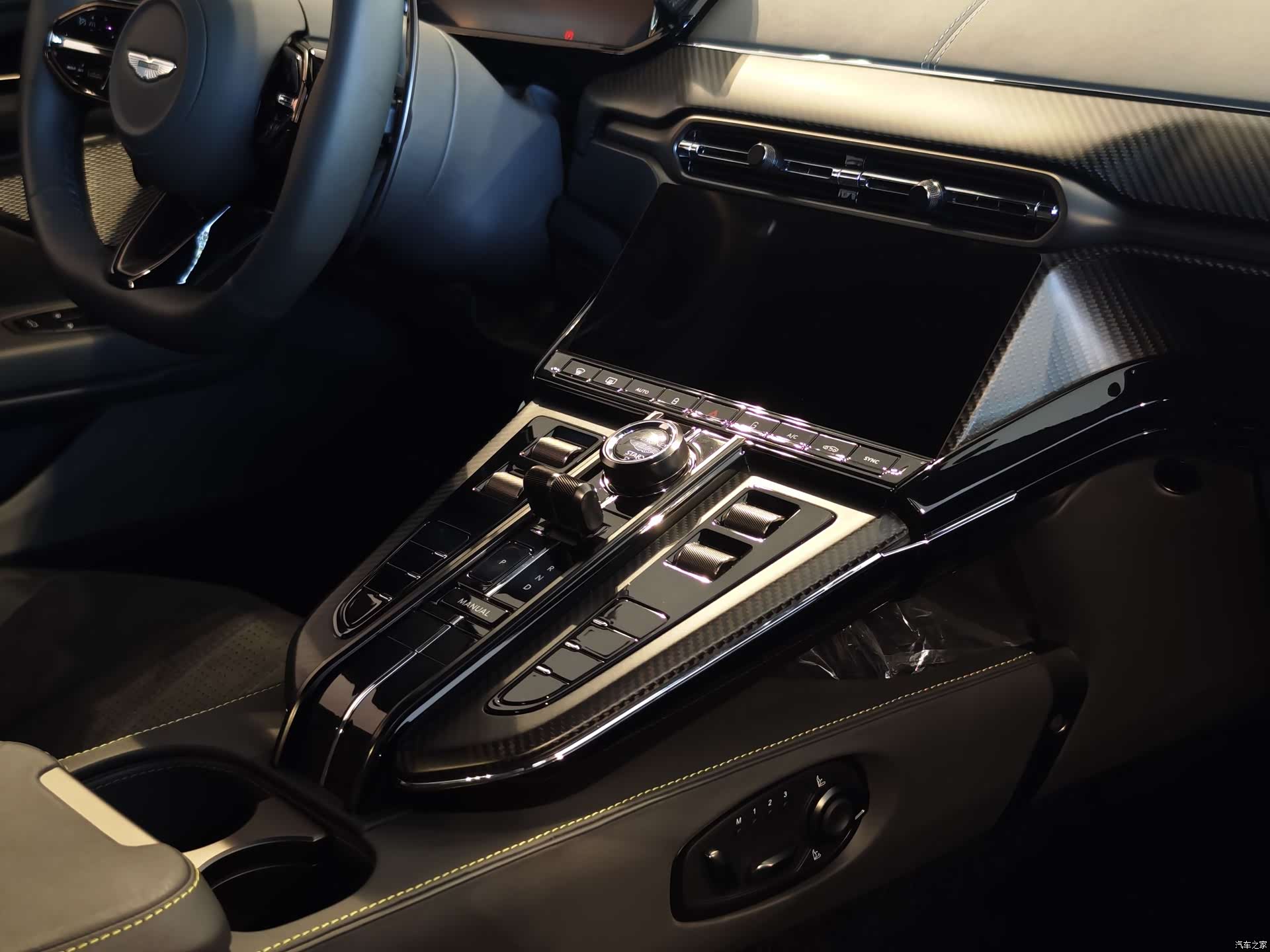 Aston Martin Vantage, 2024 17
