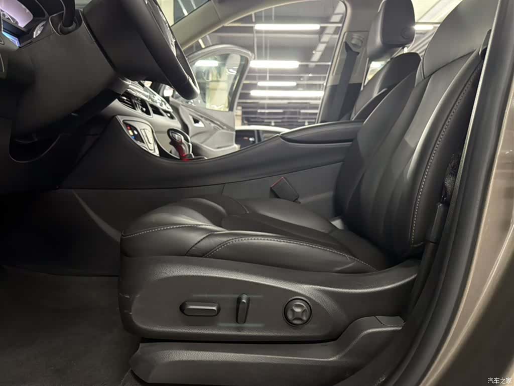 Buick Envision Plus, 2018 19