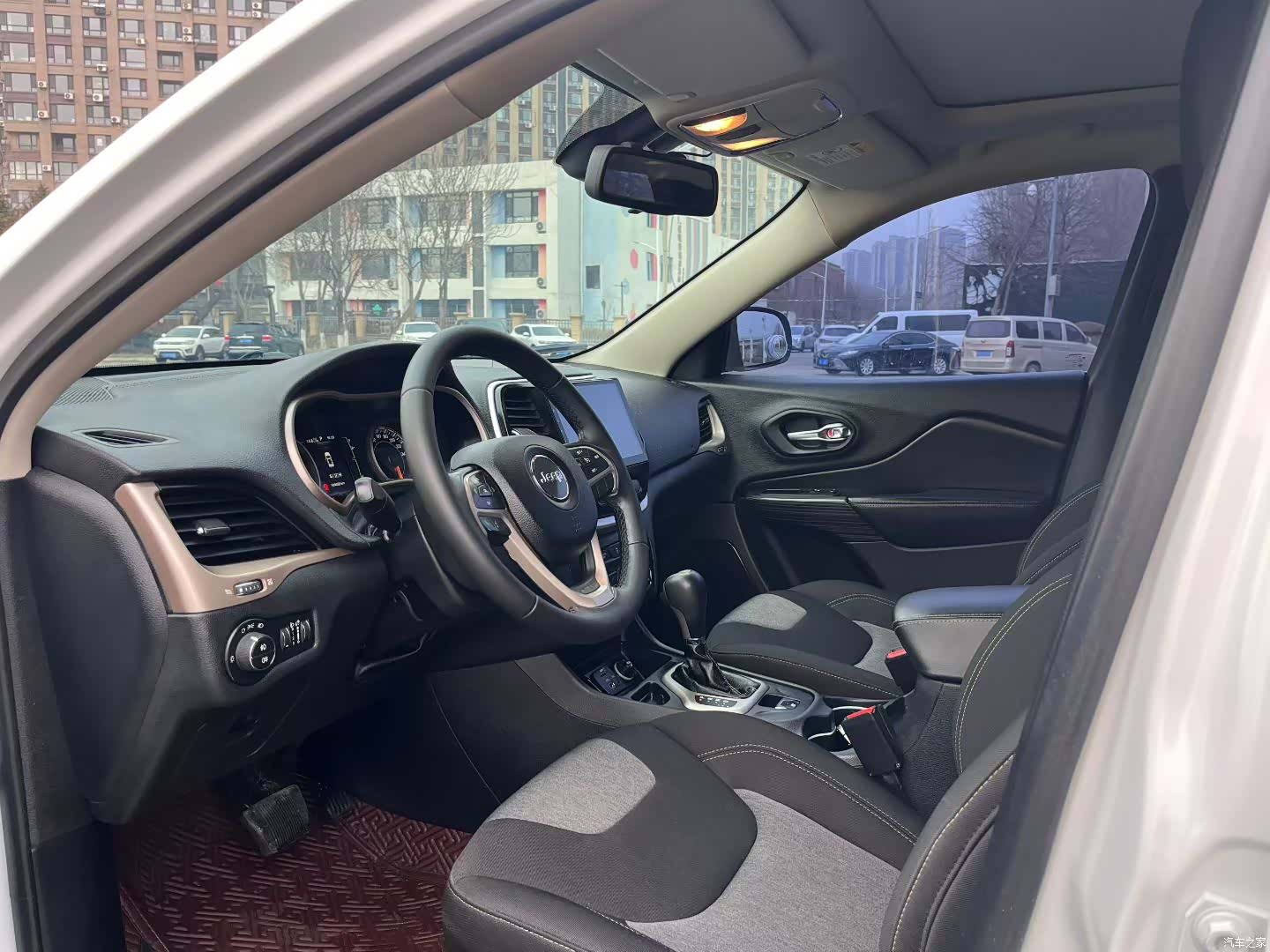Jeep Cherokee, 2016 4