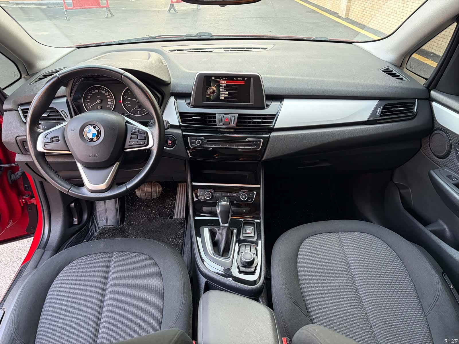 BMW 2 Series, 2018 все фото