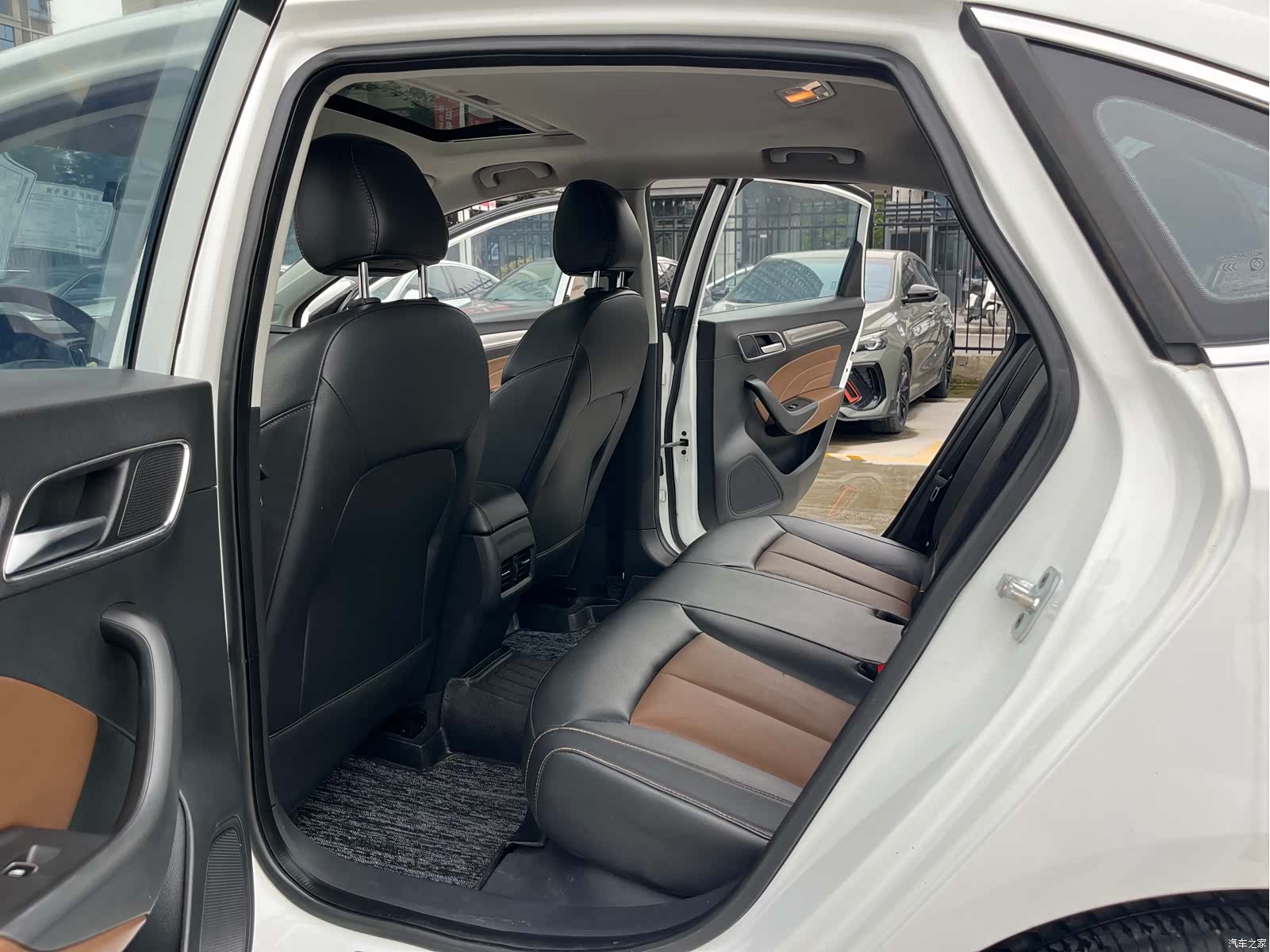 Roewe i6, 2018 15