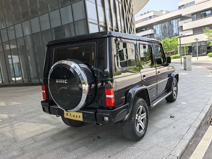 BAIC Off-road BJ80 2016 2.3T АКПП Premium ban