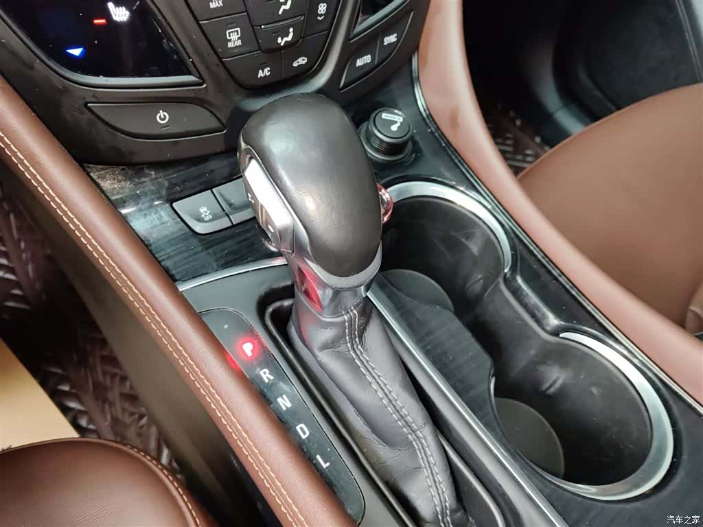 Buick Envision Plus, 2019 14