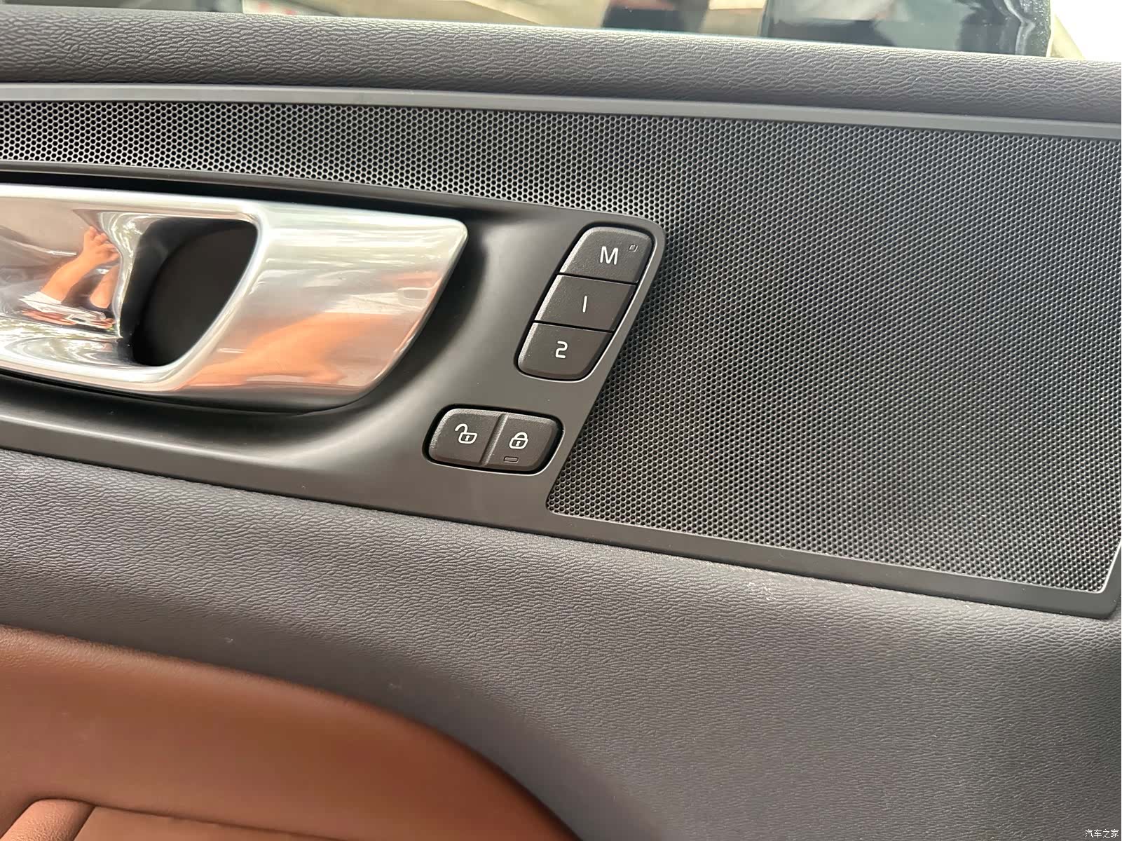 Volvo XC60, 2023 10