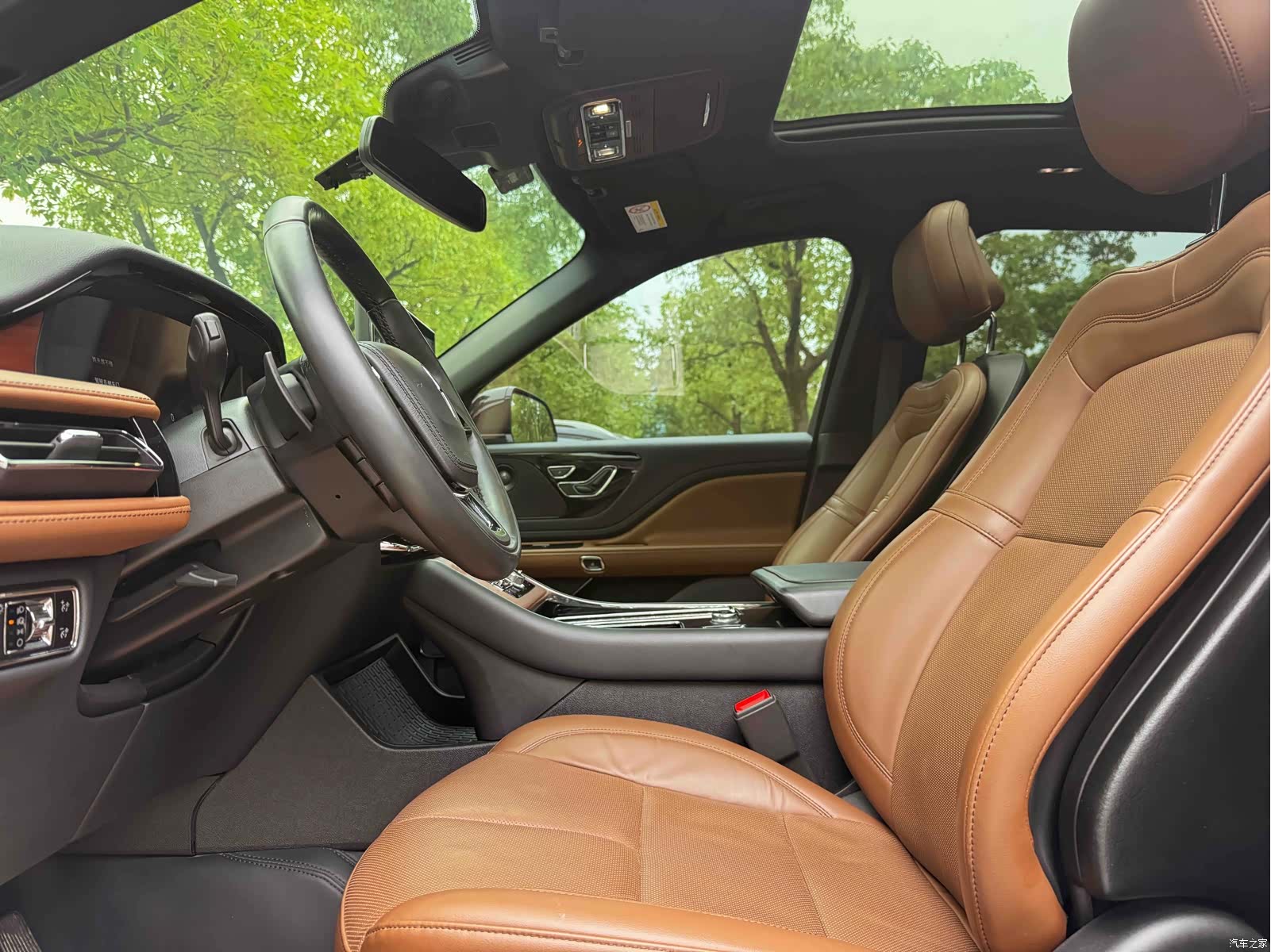 Lincoln Aviator, 2024 10