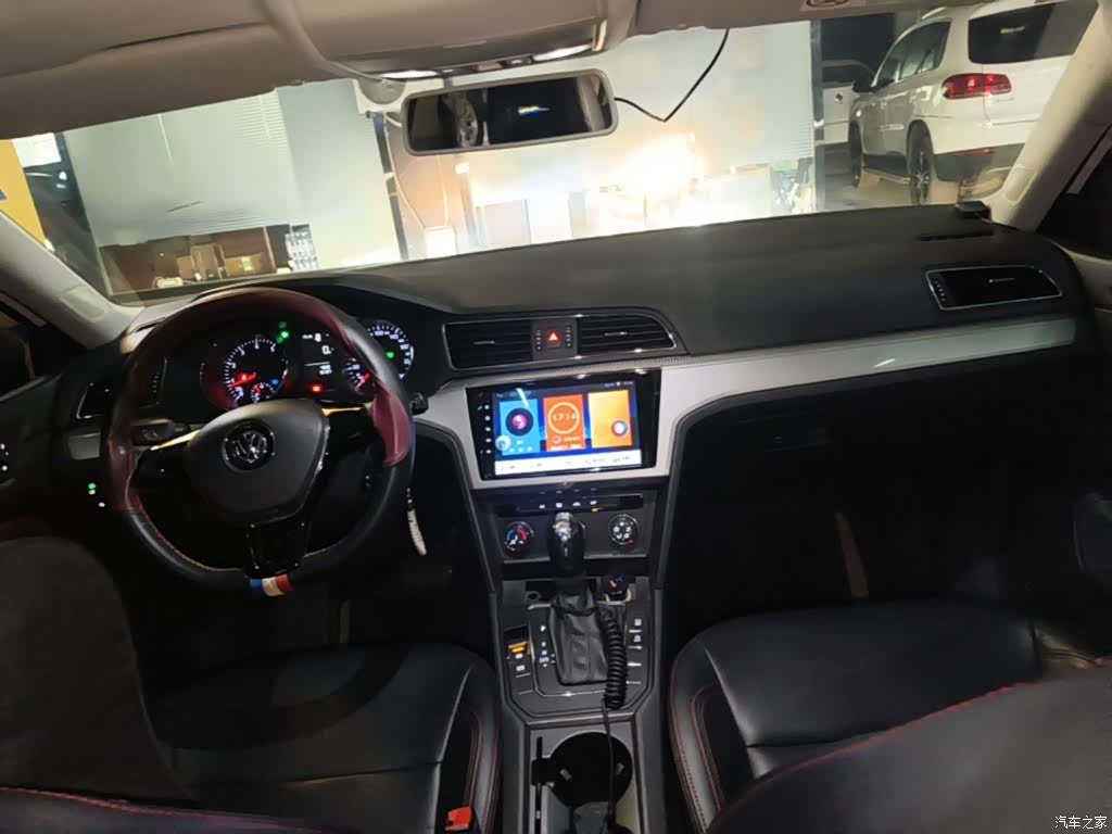 Volkswagen Lamando, 2018 10