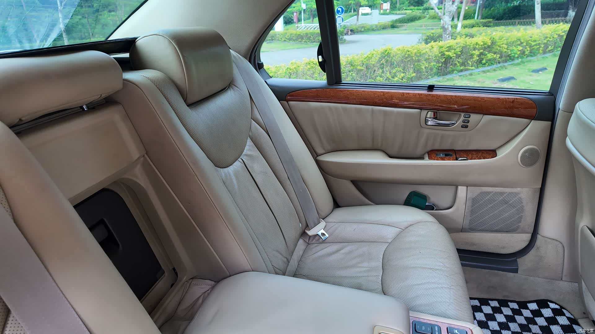 Lexus LS, 2004 36