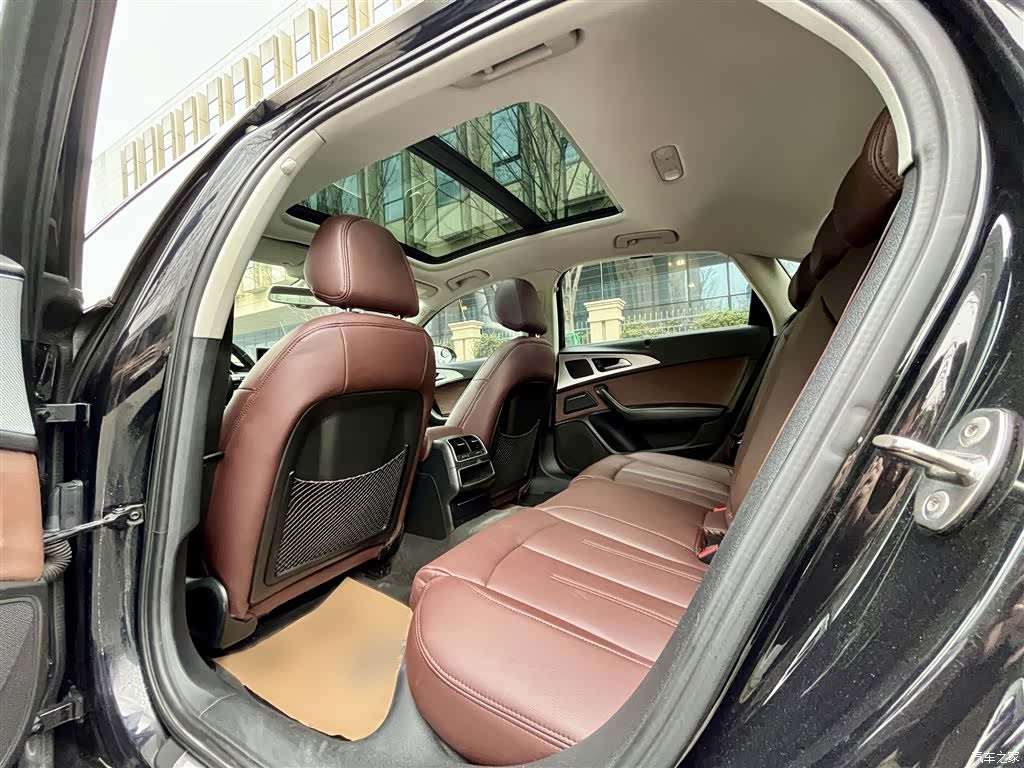 Audi A6L, 2015 11