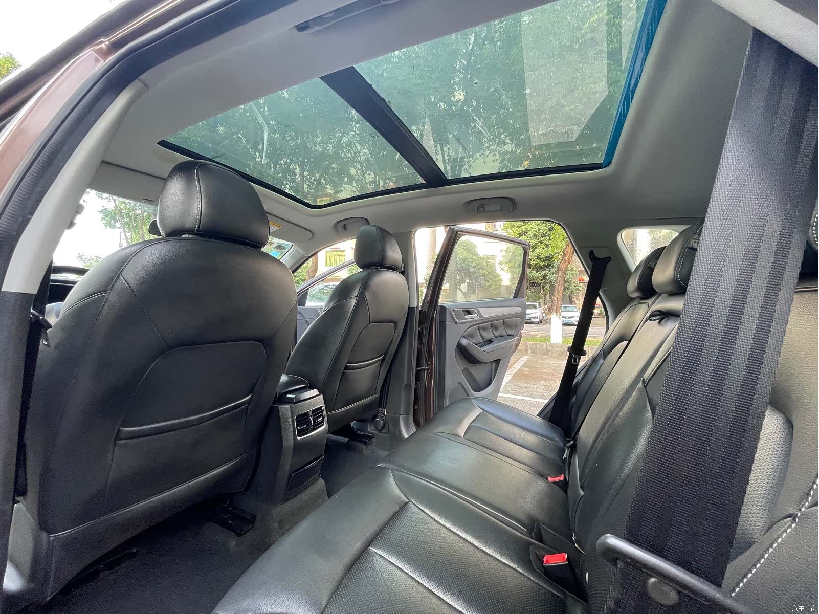 Roewe RX5, 2017 16