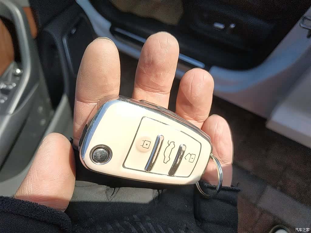 Audi Q3, 2018 9