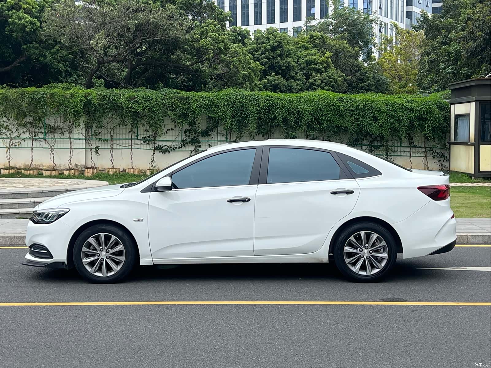 Chevrolet 320, 2022 4