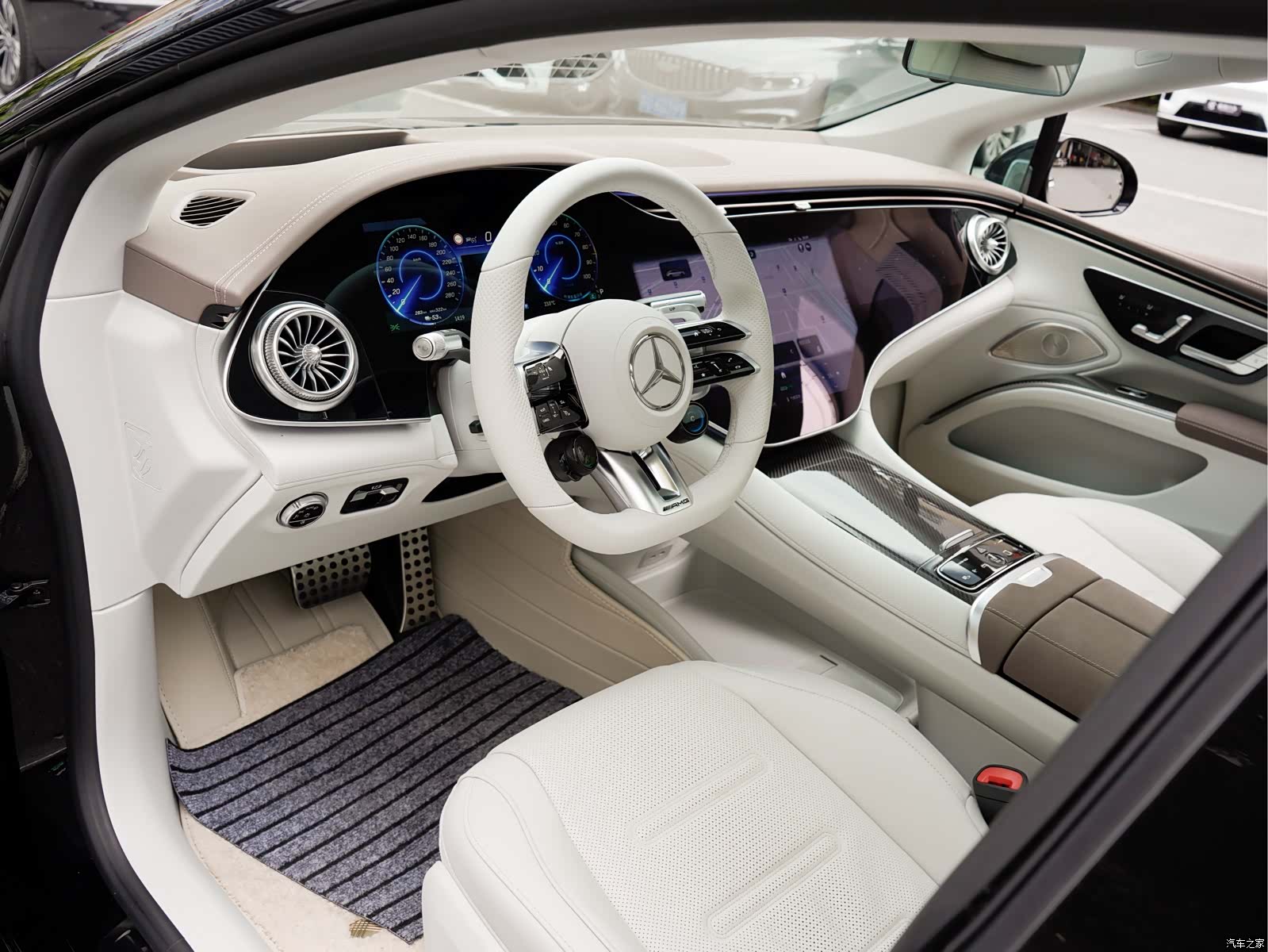 Mercedes-Benz EQS, 2025 11