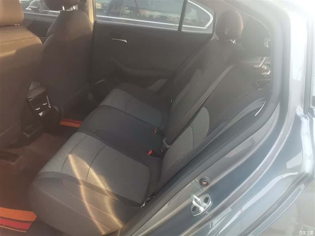 Roewe i5, 2024 17