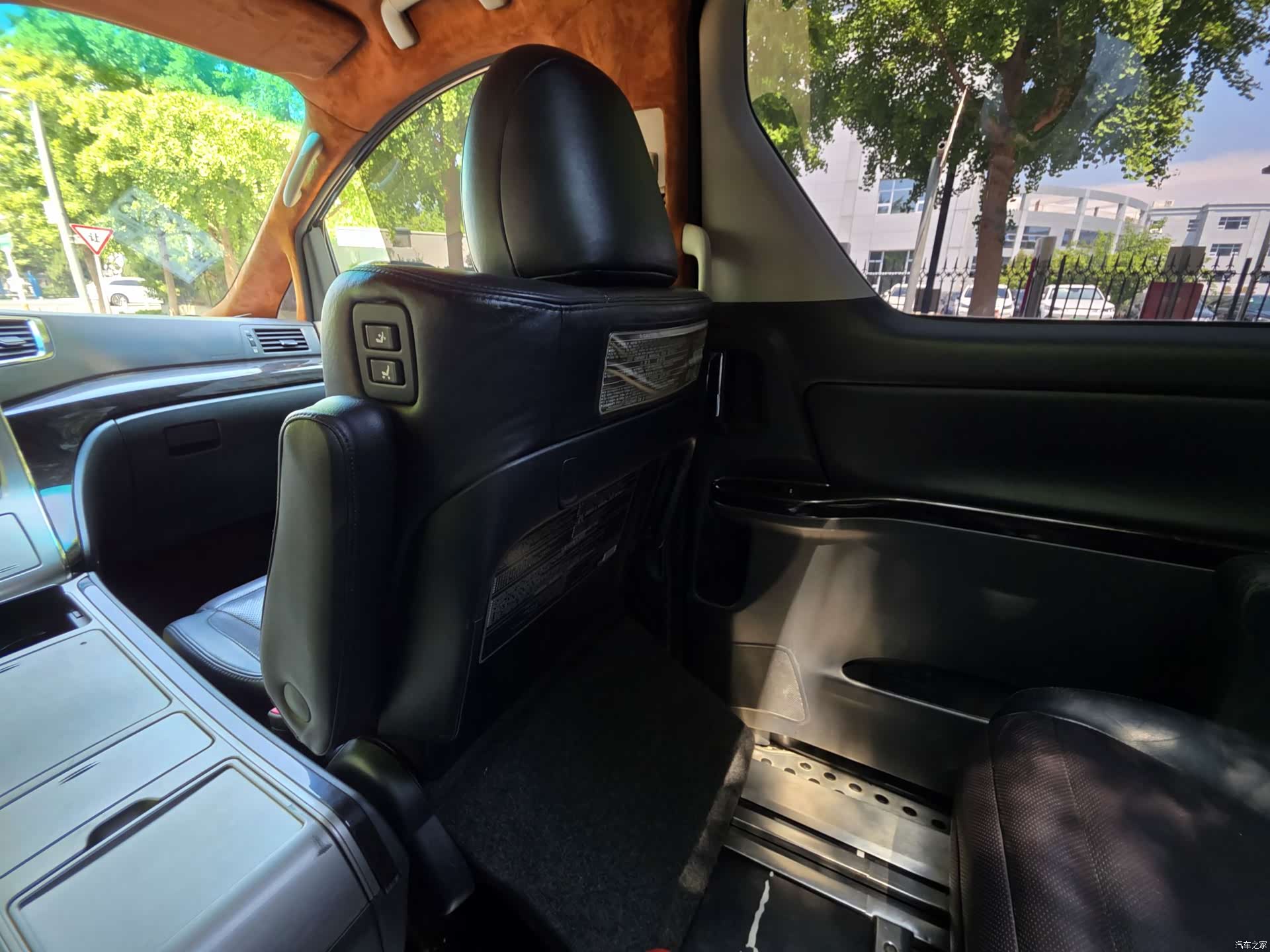 Toyota Alphard, 2014 15