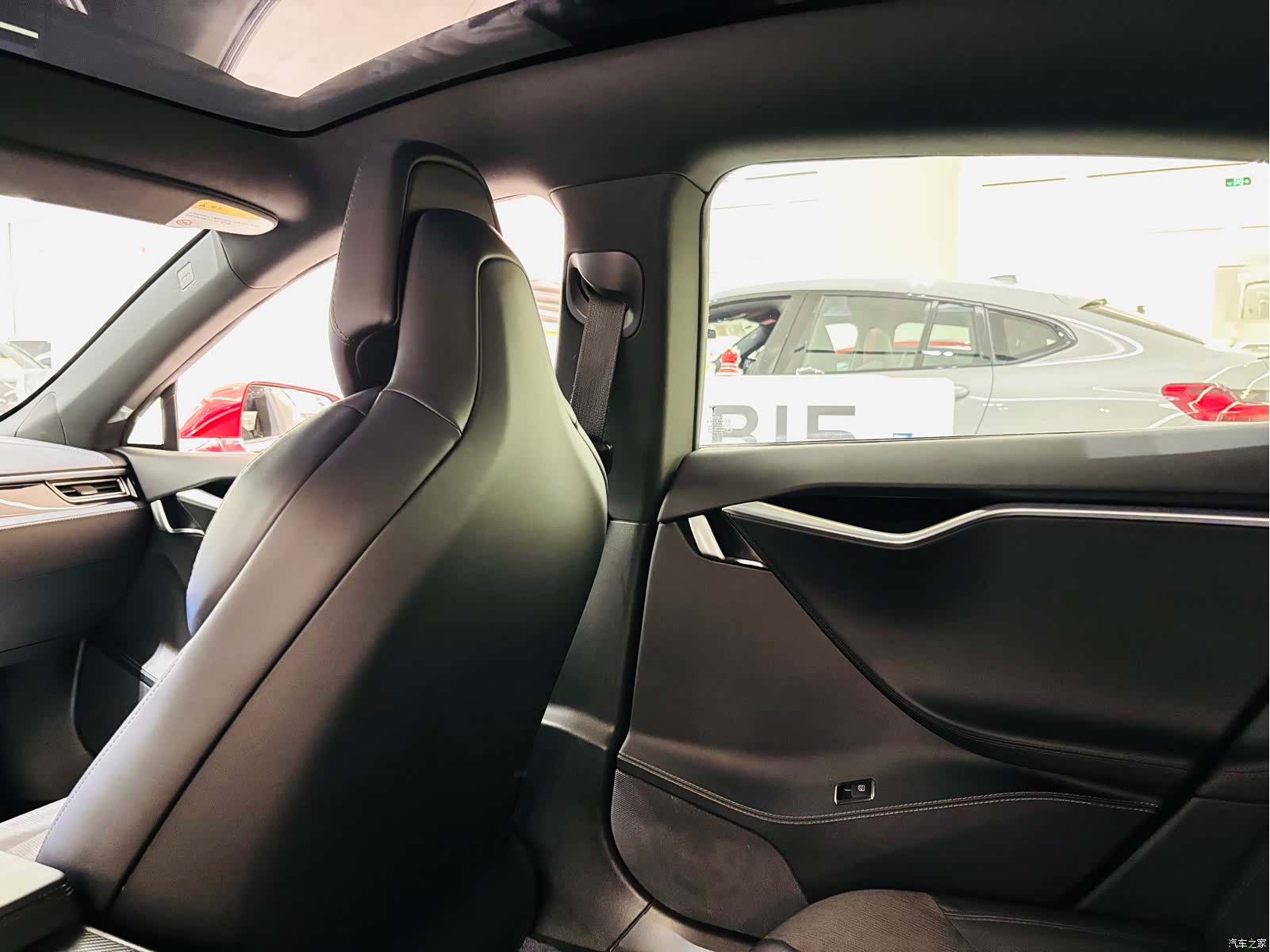 Tesla Model S, 2017 16