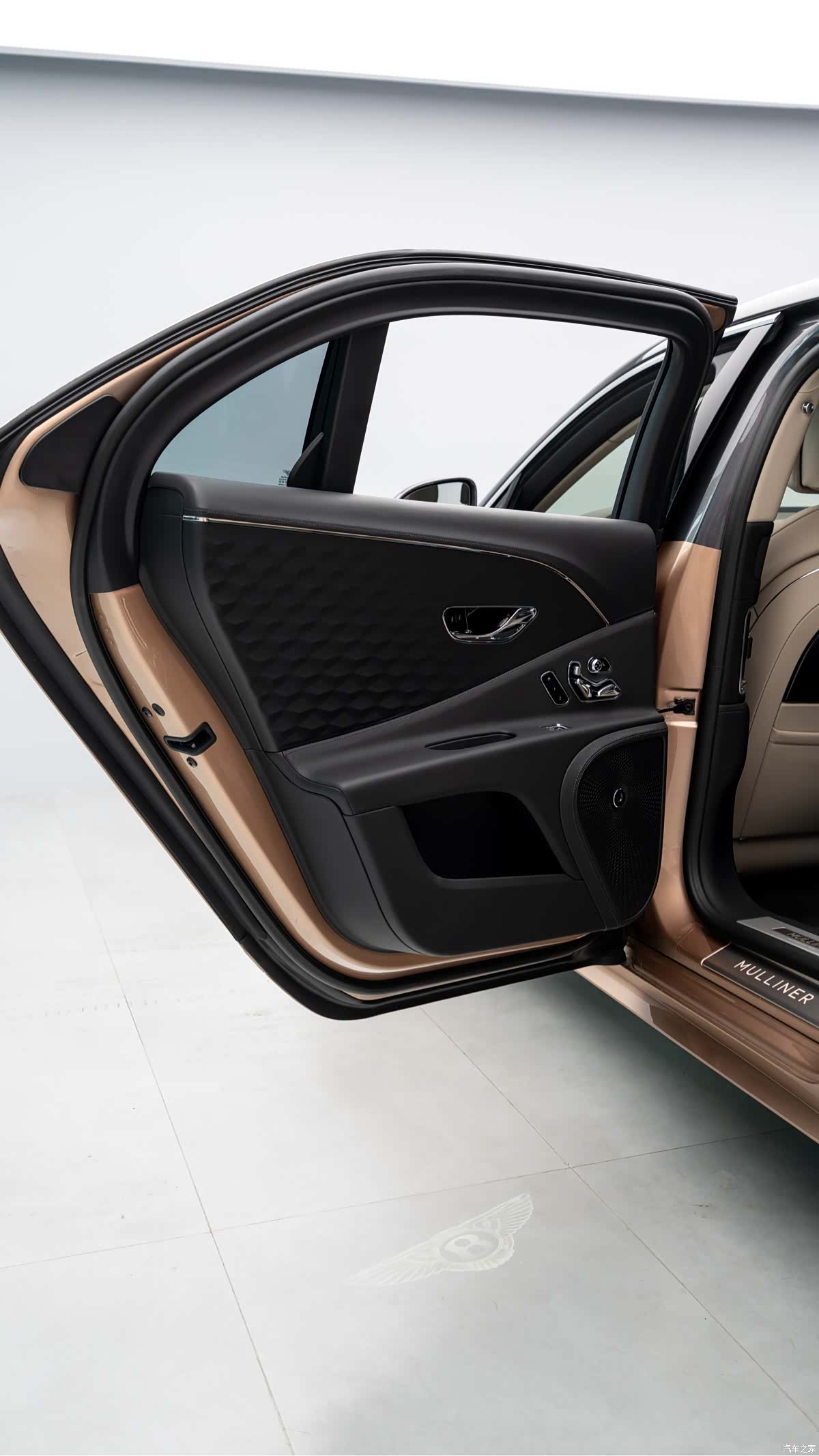 Bentley Flying Spur, 2025 18