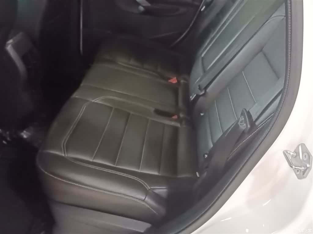 Ford Kuga, 2017 17