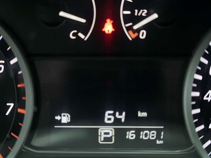 Nissan Sylphy, 2016 года фото 7