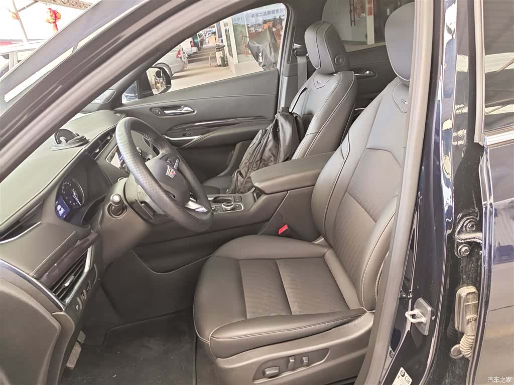 Cadillac XT4, 2021 15