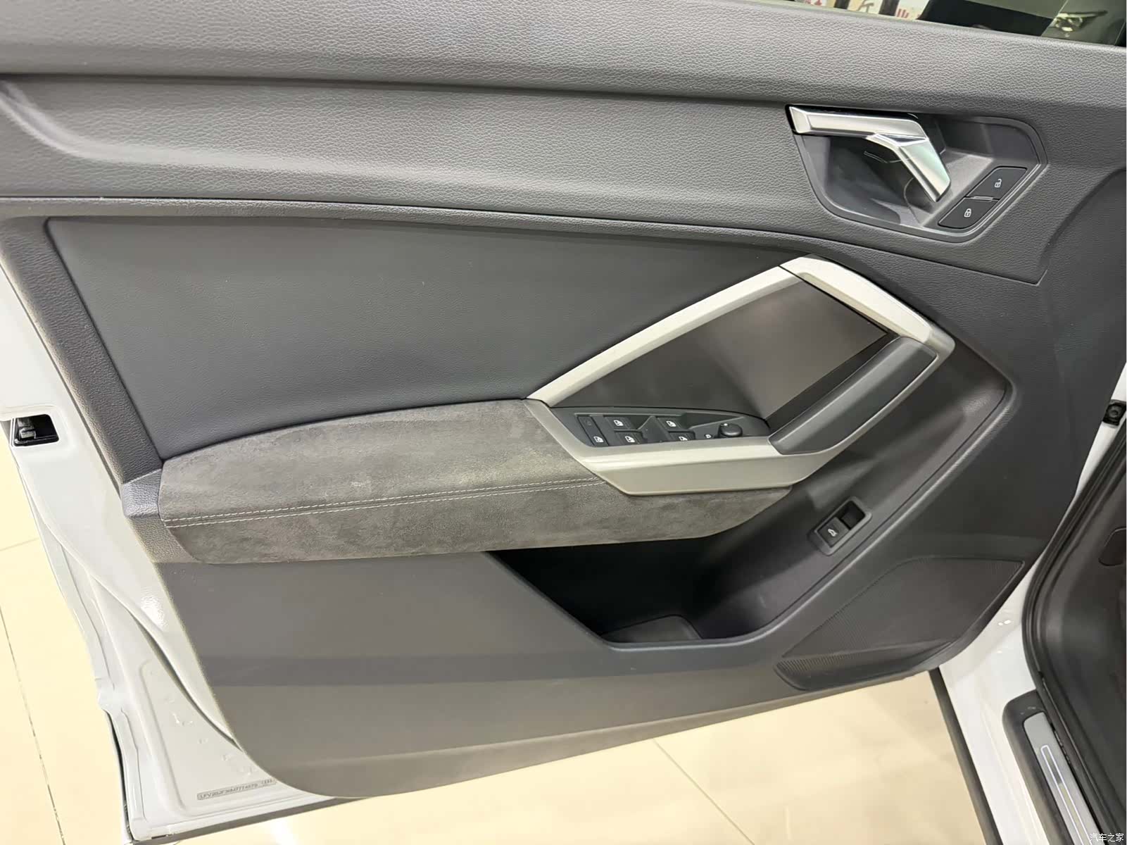 Audi Q3, 2022 8
