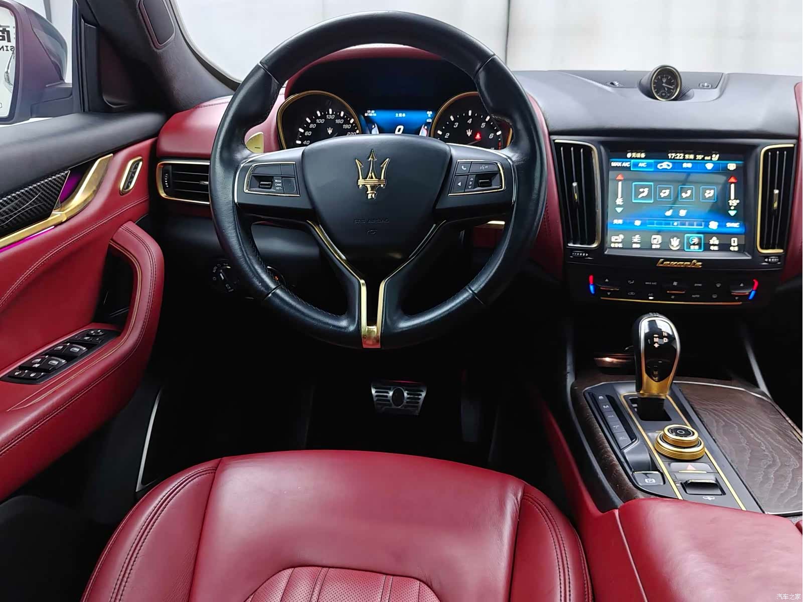 Maserati Levante, 2017 38