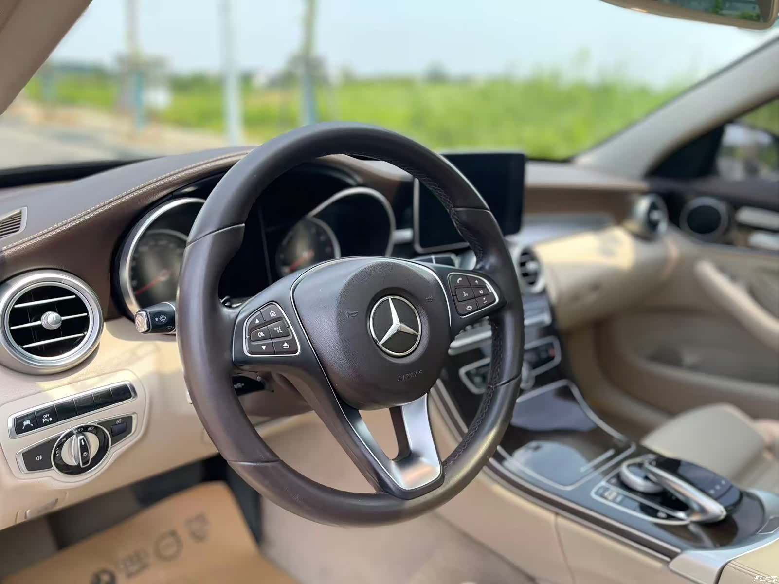 Mercedes-Benz C-Class, 2015 13