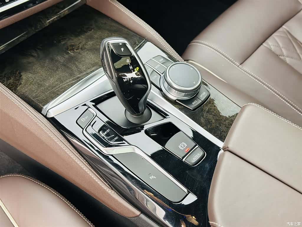 BMW 5 Series, 2018 18