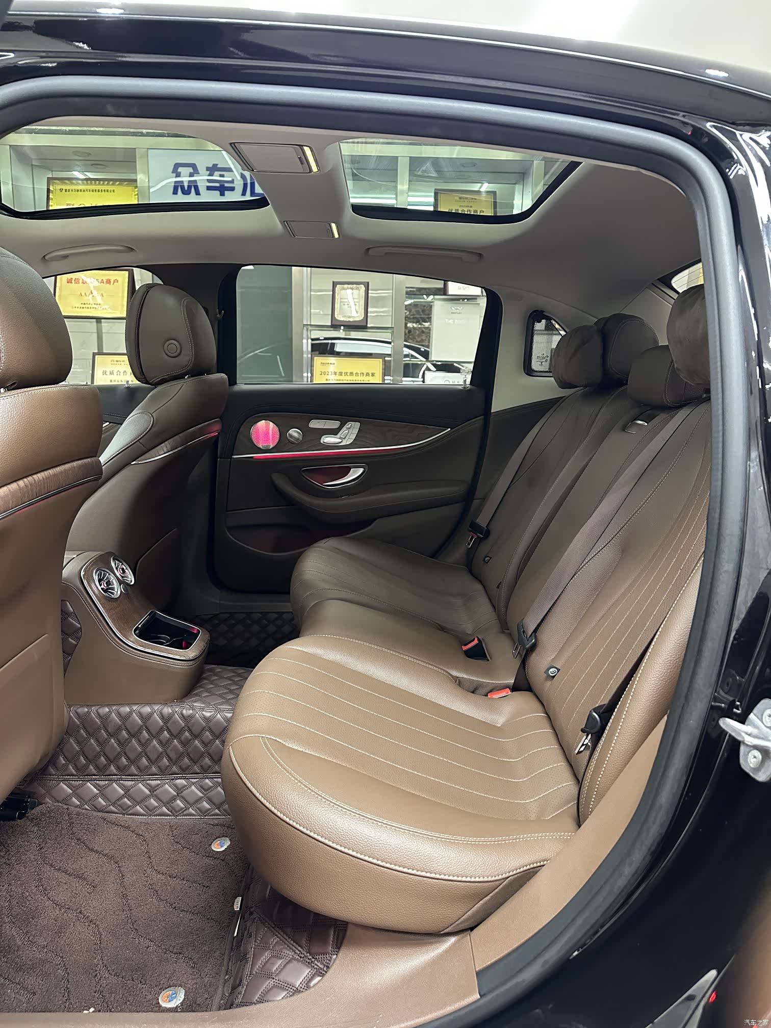 Mercedes-Benz E-Class, 2022 9