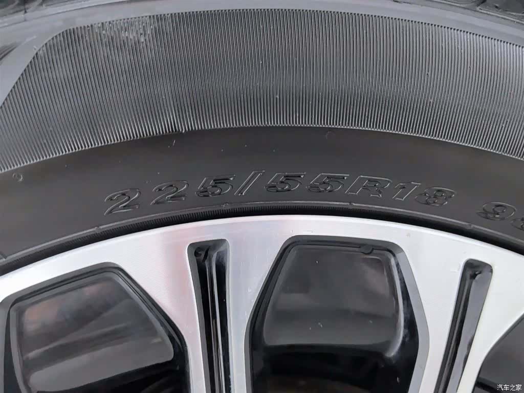 Hyundai Custo, 2024 24