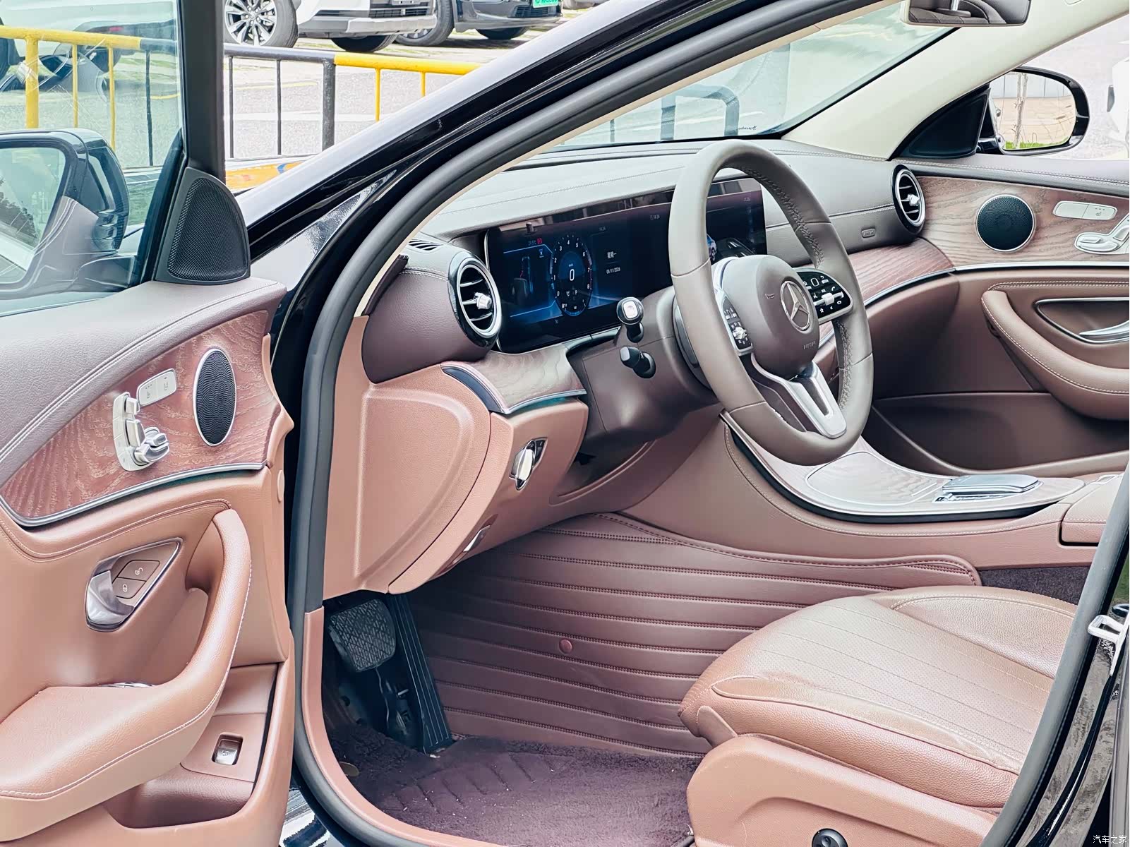 Mercedes-Benz E-Class, 2020 все фото