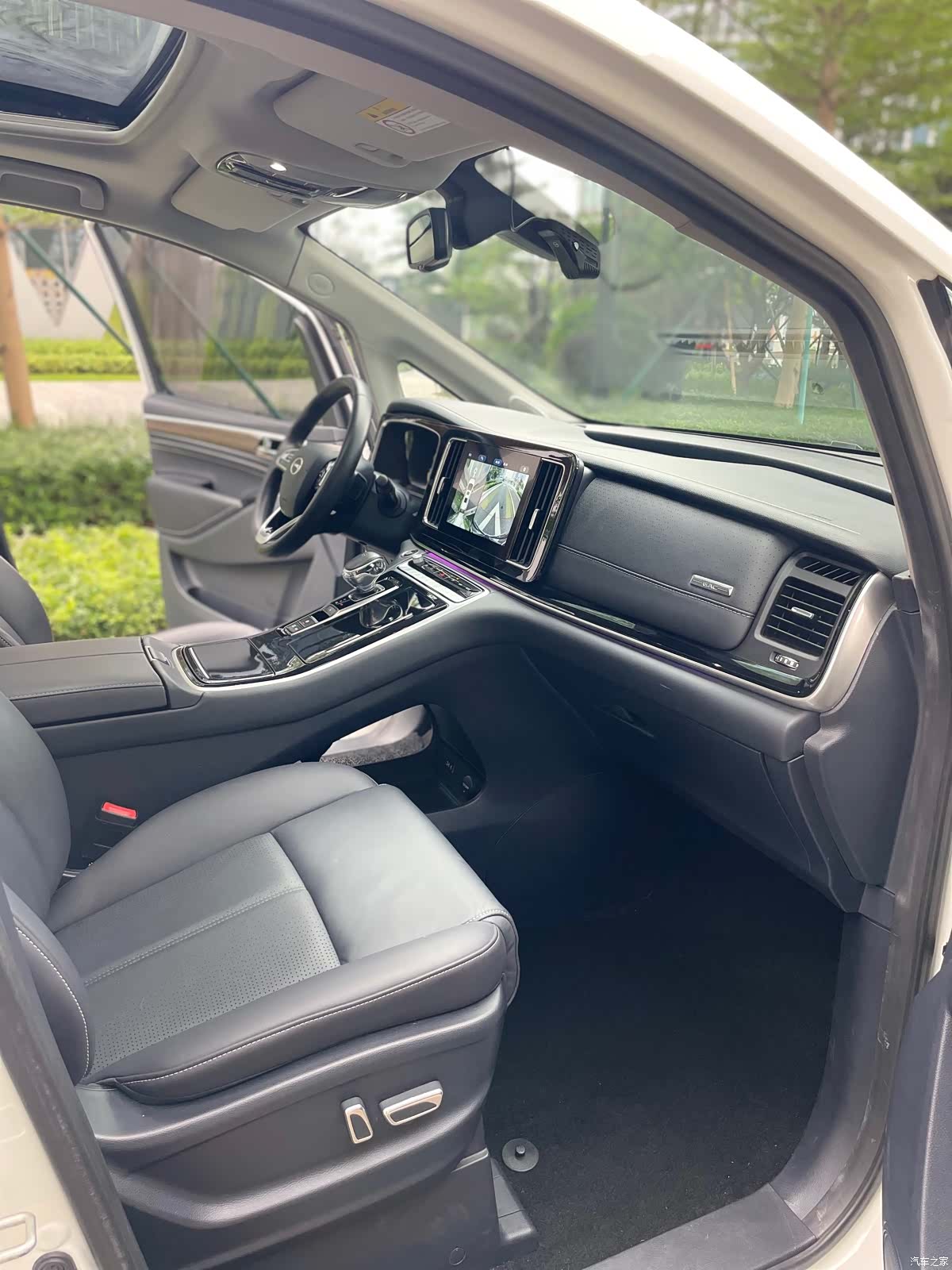 Trumpchi M8, 2021 32