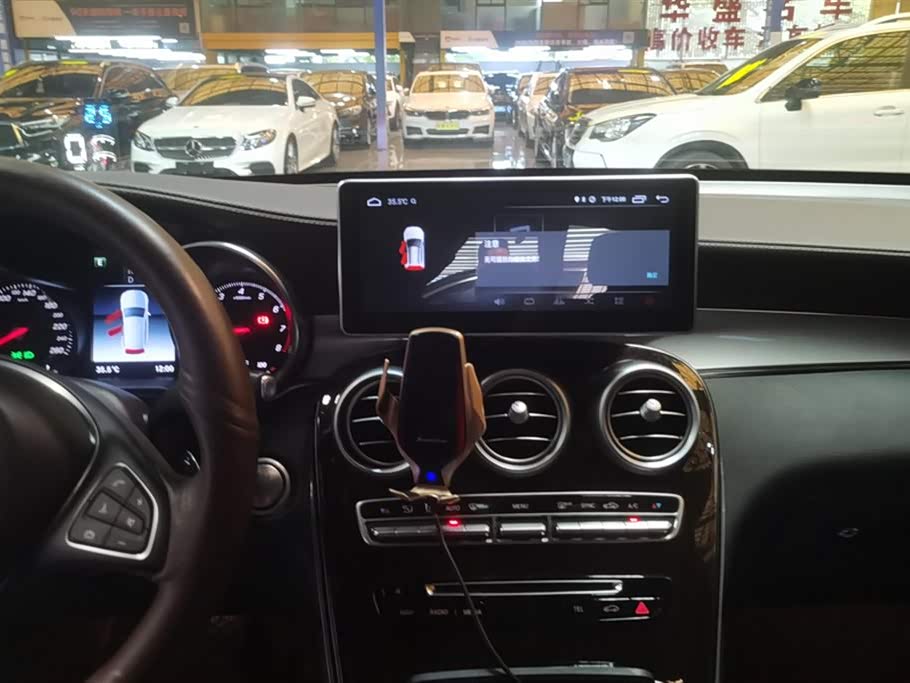 Mercedes-Benz GLC Mercedes-Benz GLC