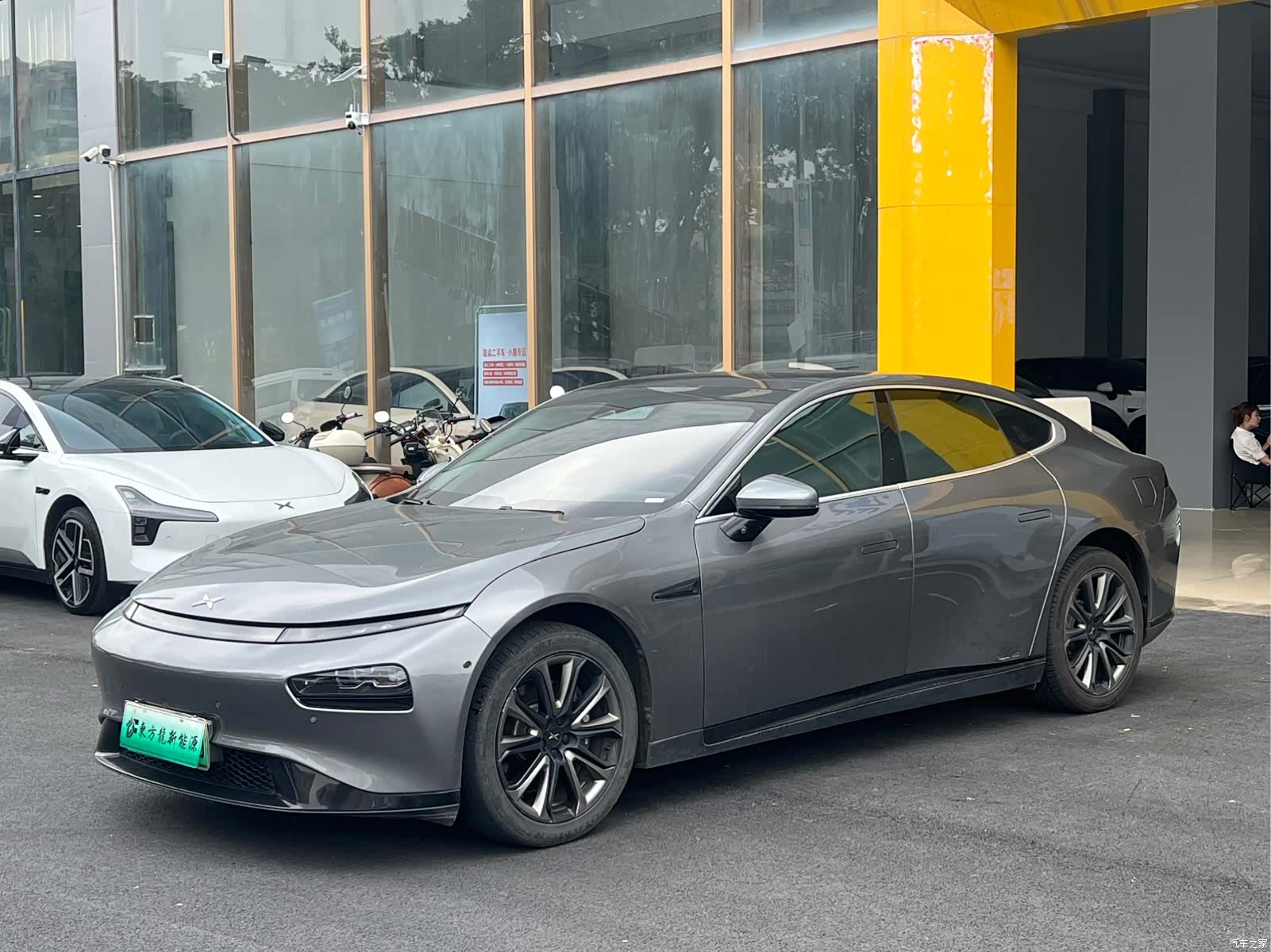 Xpeng P7, 2021 1