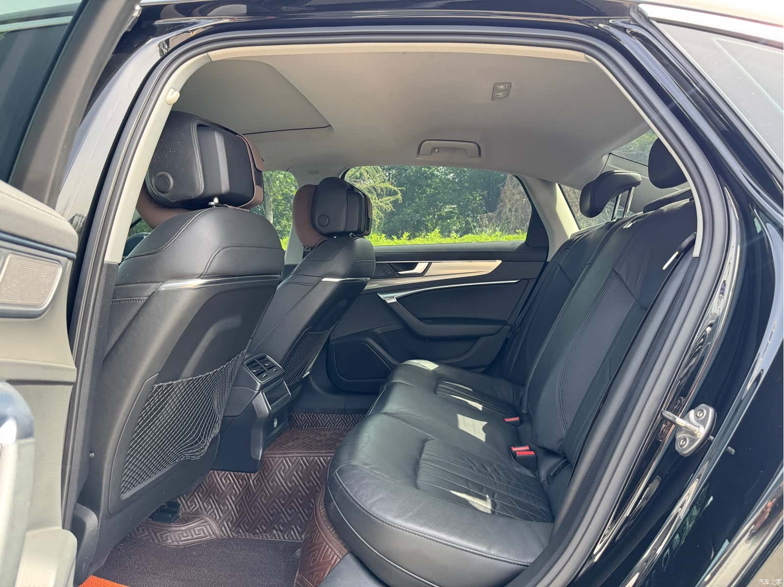 Audi A6L, 2020 9