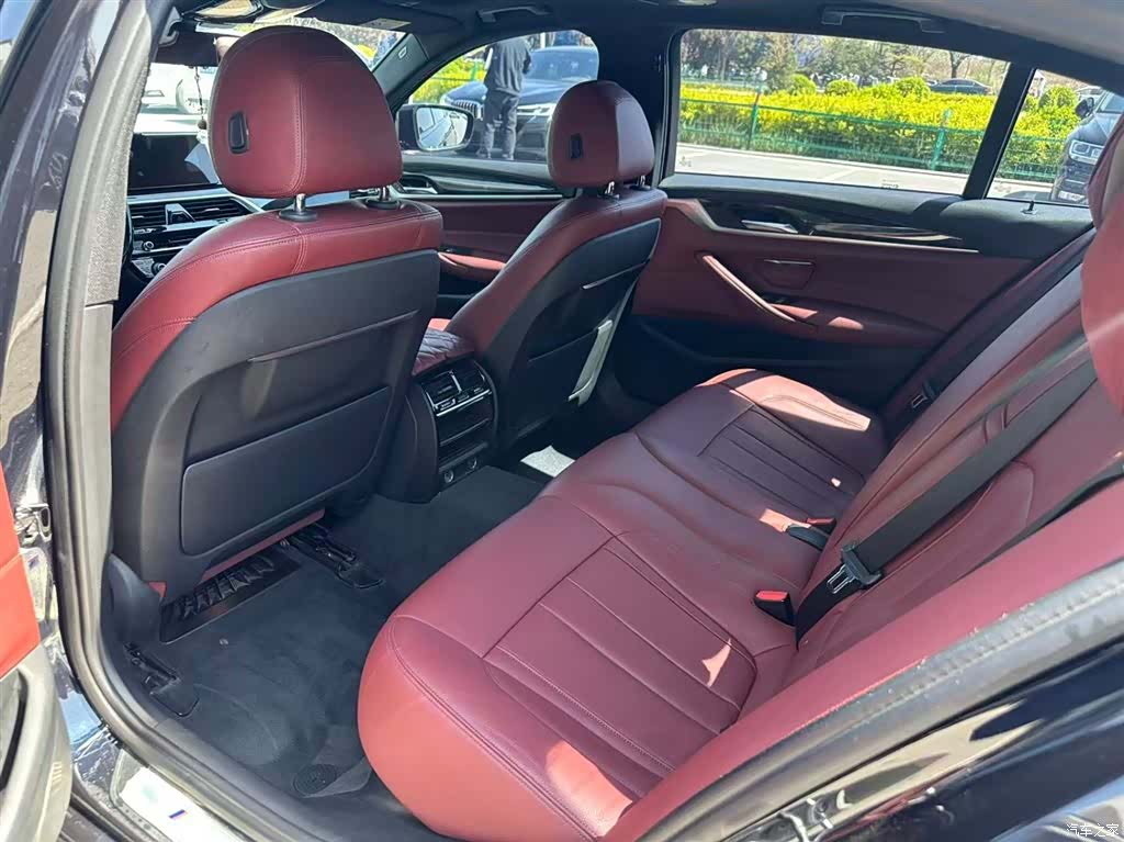 BMW 5 Series, 2018 10