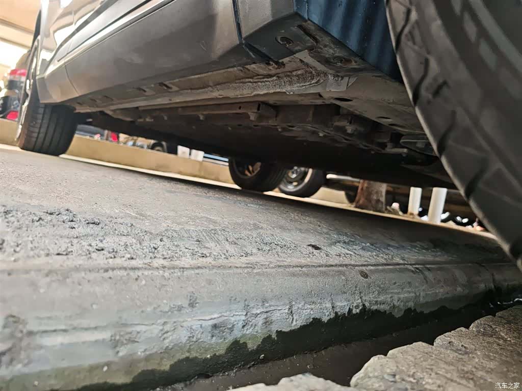 Geely Galaxy L7, 2025 21