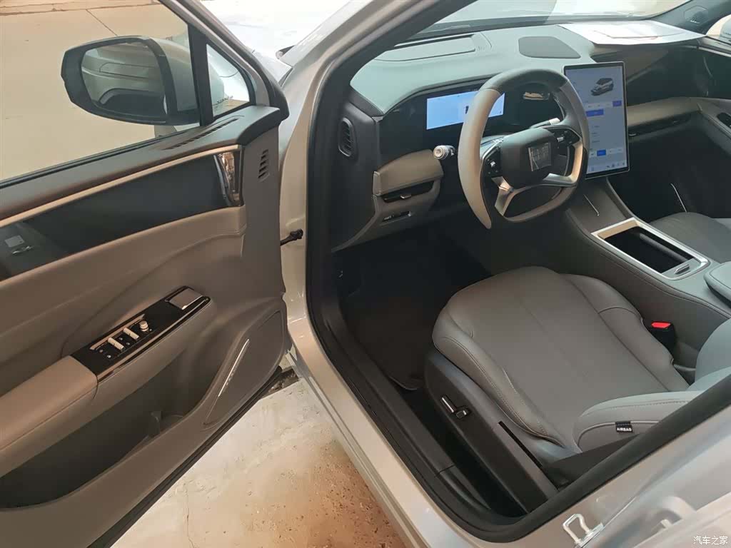 Geely Galaxy L7, 2025 16