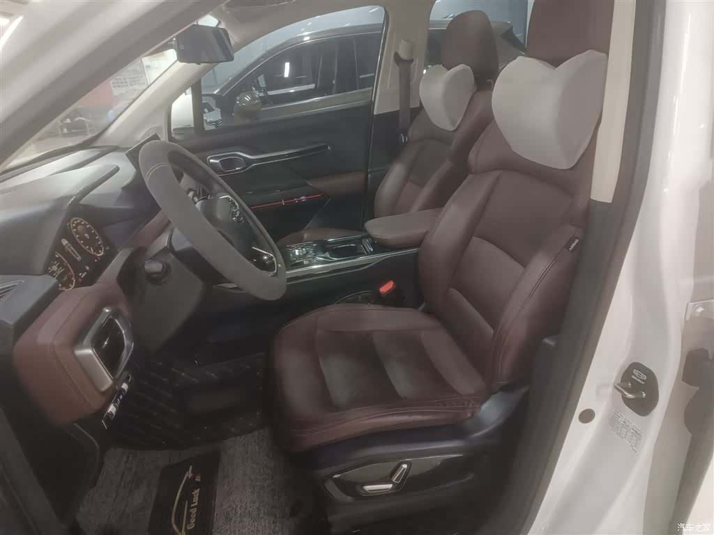 Geely Haoyue, 2022 14